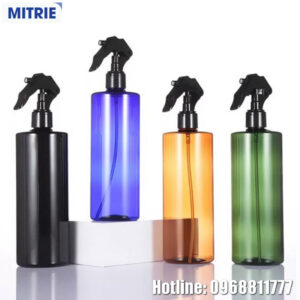 Chai nhựa PET đựng dầu gội vai vuông 500ml nắp xịt