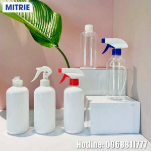 chai nhựa PET vai bầu vòi xịt