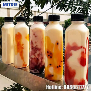 Chai nhựa vuông nắp vặn đựng đồ uống